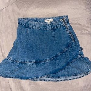 Aeropostale mini skirt
